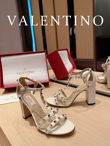 Valentino coarse heel sandals 35-39-c12fd613